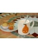 The Wild Hug Tasse "Pear" in Weiß/ Orange - (H)9 cm