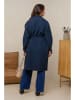 Curvy Lady Trenchcoat in Dunkelblau