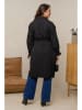 Curvy Lady Trenchcoat in Schwarz