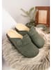 billowy Clogs in Grün