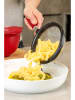 KitchenAid Sieb in Schwarz/ Rot - Ø 17,5 cm