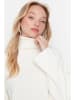 trendyol Rollkragenpullover in Creme