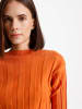 BGN Sweter w kolorze pomarańczowym