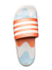 adidas Plateau-Adiletten in Weiß/ Orange