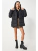 Happiness Istanbul Steppjacke in Schwarz