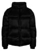 Pieces Steppjacke in Schwarz