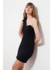 trendyol Kleid in Schwarz