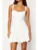 trendyol Kleid in Creme