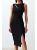 trendyol Kleid in Schwarz