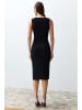 trendyol Kleid in Schwarz