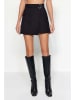 trendyol Shorts in Schwarz