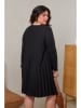 Curvy Lady Kleid in Schwarz