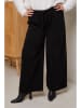 Curvy Lady Cordhose in Schwarz
