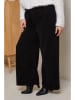 Curvy Lady Cordhose in Schwarz