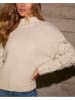 Milan Kiss Pullover in Beige