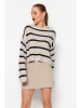 trendyol Pullover in Beige/ Dunkelblau