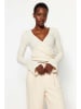 trendyol Bluse in Creme