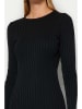 trendyol Kleid in Schwarz