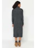 trendyol Kleid in Grau