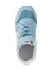 New Balance Sneakers in Hellblau