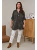 Curvy Lady Bluse in Khaki