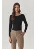 TATUUM Longsleeve in Schwarz