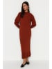 trendyol Kleid in Rotbraun