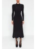 trendyol Kleid in Schwarz