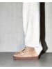 INUIKII Botki zimowe "Classic Sneaker Low" w kolorze beżowym