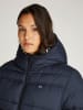 TOMMY JEANS Steppjacke in Dunkelblau