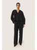 Soaked in Luxury Blouse "Soaked in Luxury" zwart