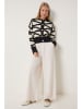 Happiness Istanbul Cardigan in Creme/ Schwarz