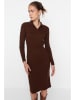 trendyol Strickkleid in Dunkelbraun