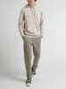 Lee Chino in Grau