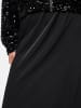 Pieces Rock in Schwarz