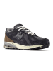 New Balance Leder-Sneakers "1906" in Schwarz