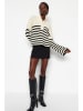 trendyol Pullover in Creme/ Schwarz