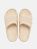 Crocs Klapki "Mellow Luxe Recovery" w kolorze beżowym
