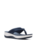 Clarks Japonki "Arla Kaylie" w kolorze granatowym na koturnie