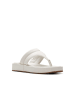 Clarks Leren teenslippers "Alda Walk" crème