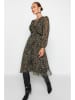 trendyol Kleid in Khaki/ Schwarz