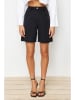 trendyol Bermudas in Schwarz