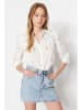 trendyol Bluse in Weiß