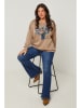Curvy Lady Pullover in Taupe