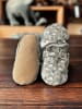 hippodino Hausschuhe in Hellgrau/ Beige