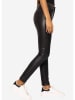SASSYCLASSY Kunstlederhose in Schwarz