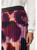 Mexx Plisseerock in Aubergine/ Rosa