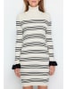 trendyol Strickkleid in Creme/ Schwarz