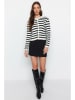 trendyol Cardigan in Creme/ Schwarz