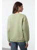 trendyol Sweatshirt in Grün